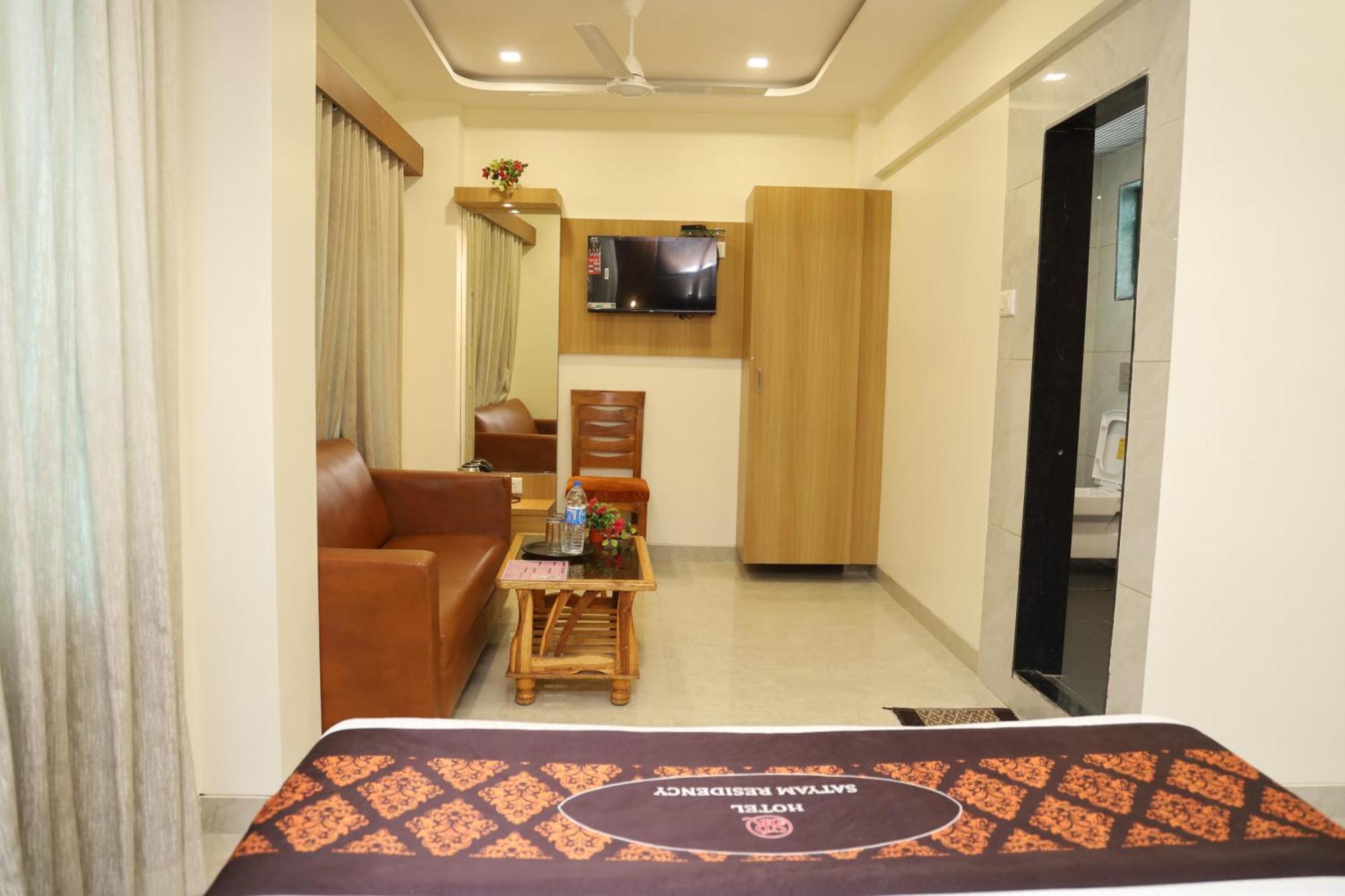 Hotel Satyam Residency Navi Mumbai Exterior foto